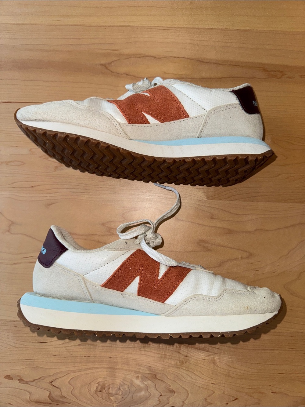 Women’s New Balance 237 Sneaker in the Sea Salt and Soft Copper, size 8 - Picture 3 of 7